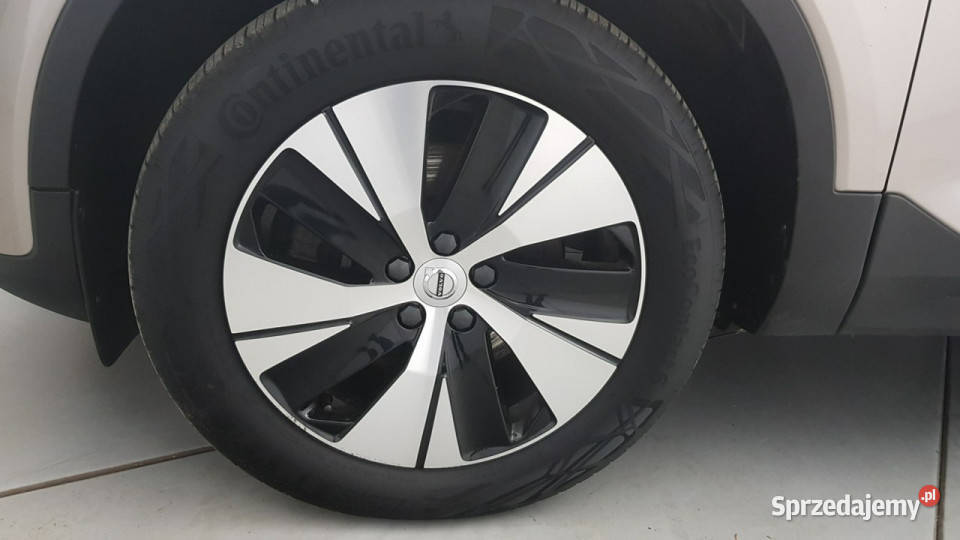 Volvo XC 40 B3 Core Z Polskiego Salonu Faktura asystent pasa ruchu Warszawa sprzedam