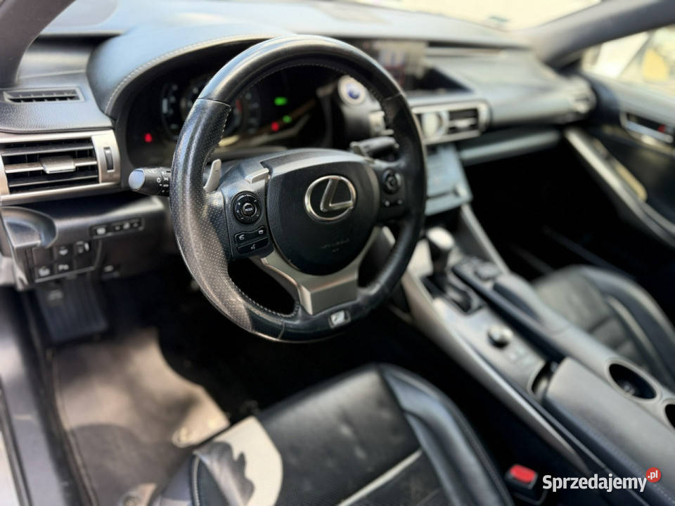 Lexus IS 300h 25 hybryda FSport navi kamera immobilizer Łodygowice