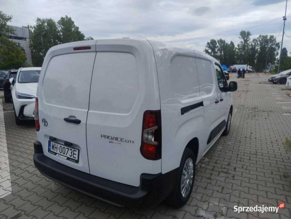 Toyota Proace City Komorniki