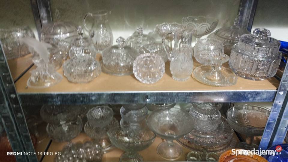 Szkło Kolorowe PRLu Kryształy Figurki Wiązów