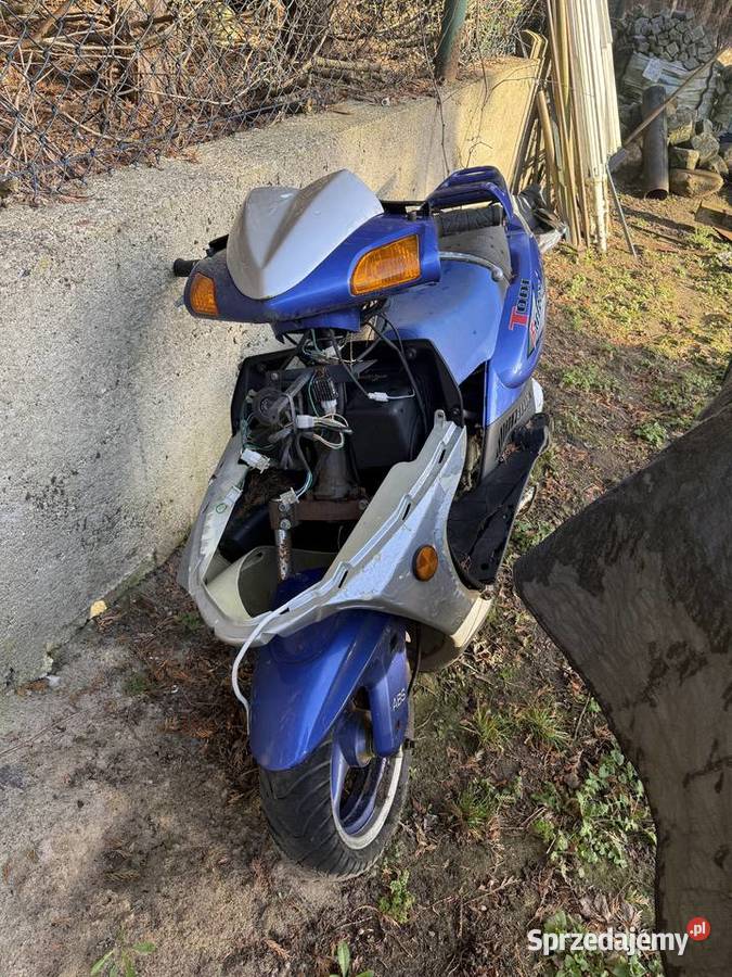 Sprzedam to co na zdjęciu skuter sprzedam