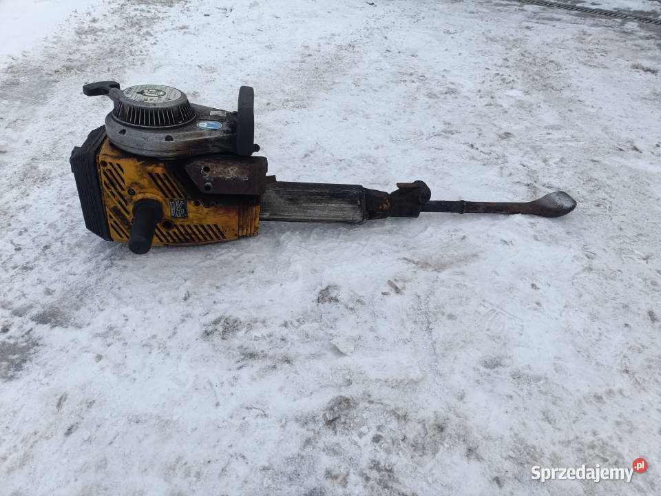 Młot spalinowy WACKER BH 23 23 2 kW do kucia pomorskie Czarne