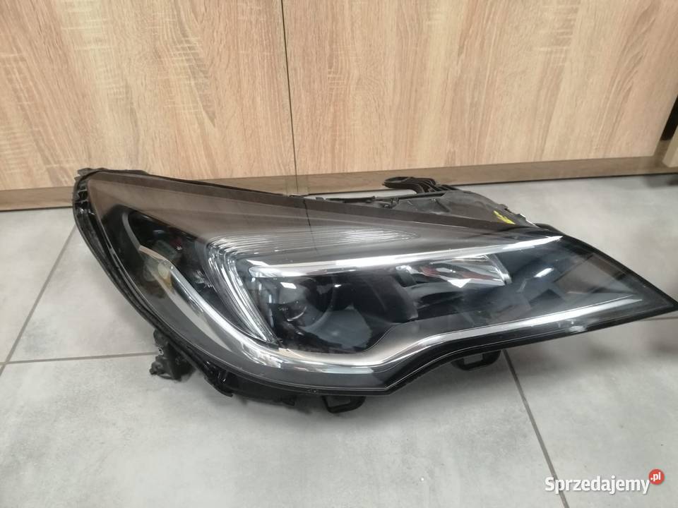 Opel Astra V K reflektor przód Rok produkcji 2019