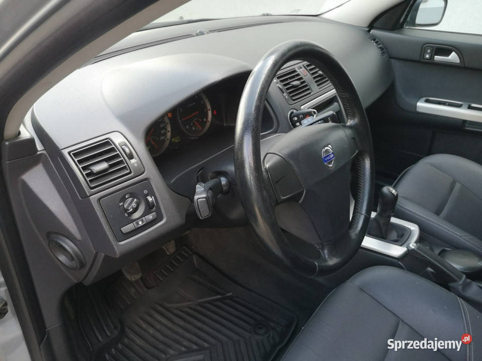 Volvo V50 18 125 Klimatronic Alu 17 Xenony wspomaganie kierownicy Strzegom