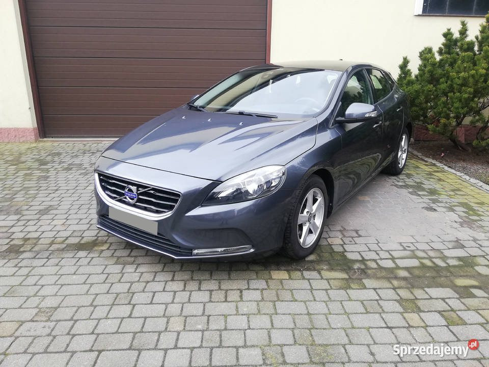 Volvo V40 16benzyna 150 Hak panorama bogata hak Sompolno sprzedam
