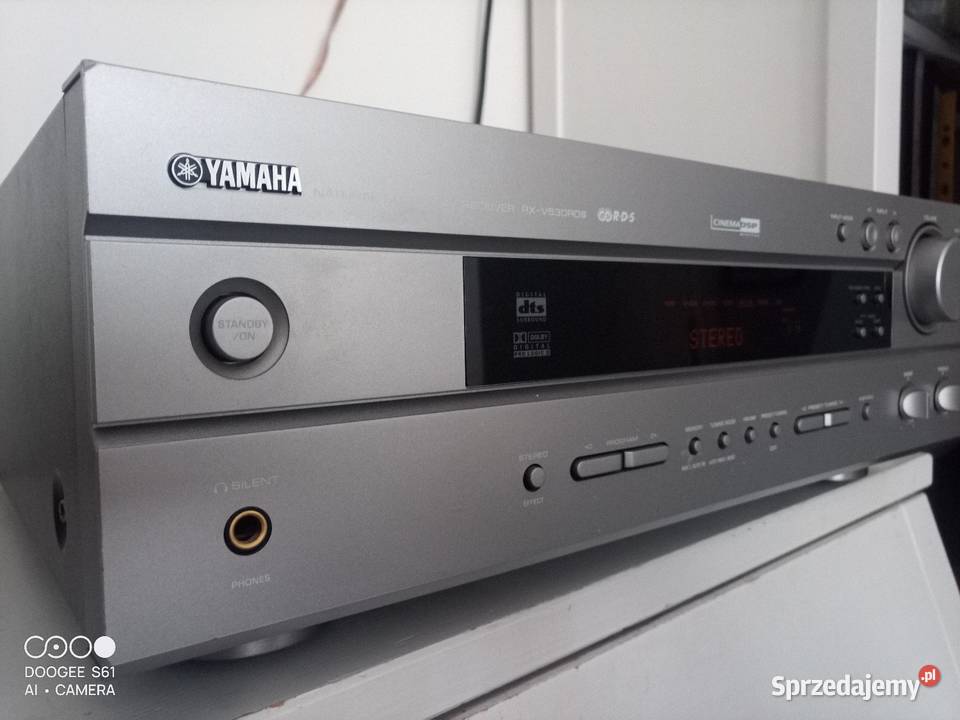 Amplituner Yamaha RXV530RDS