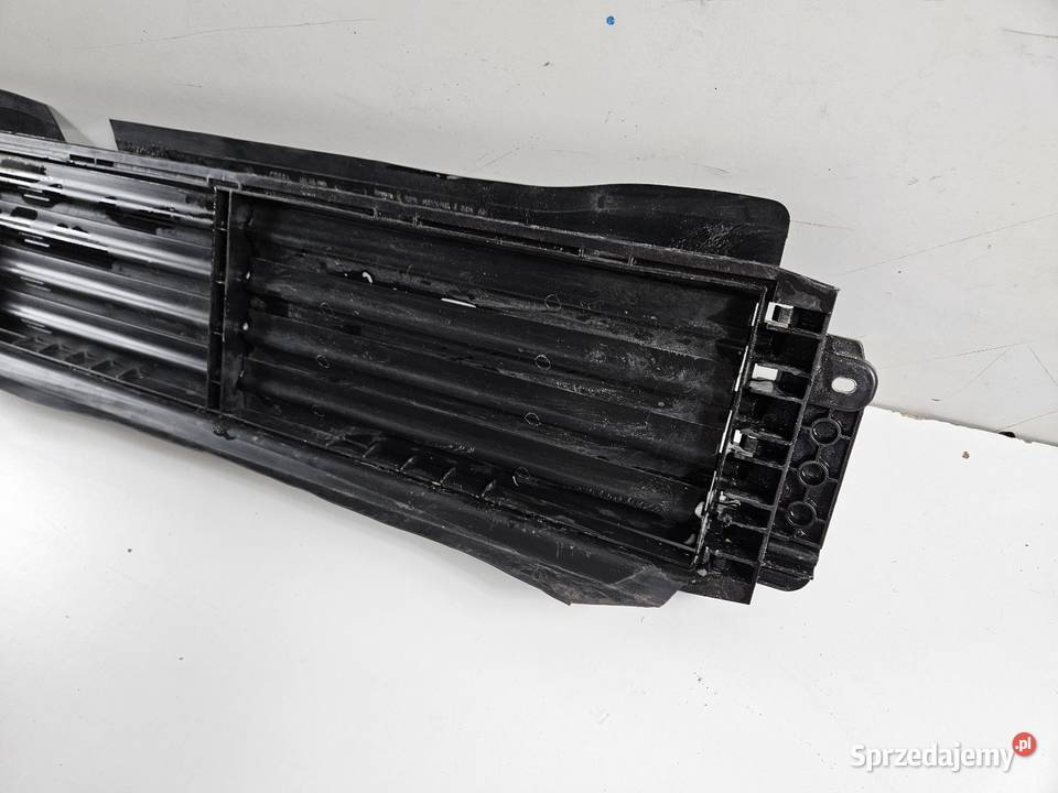 AUDI A3 8Y0 ŻALUZJA ROLETA WLOT POWIETRZA PRZÓD osobowe Międzychód sprzedam
