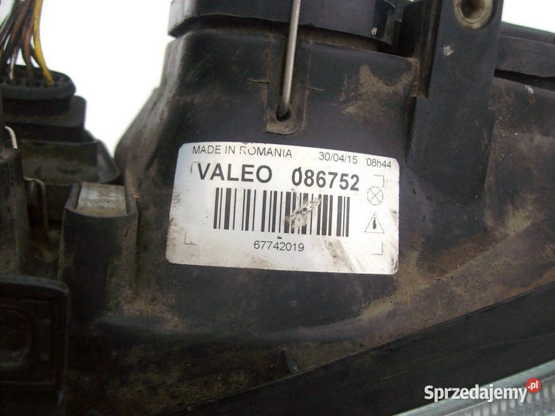 Golf IV Lampa lewy przod lewa przednia Valeo mazowieckie sprzedam