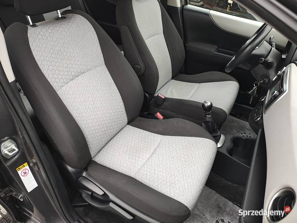 TOYOTA YARIS 13BENZYNA Kamera Cofania Zadbana elektryczne lusterka Zarszyn