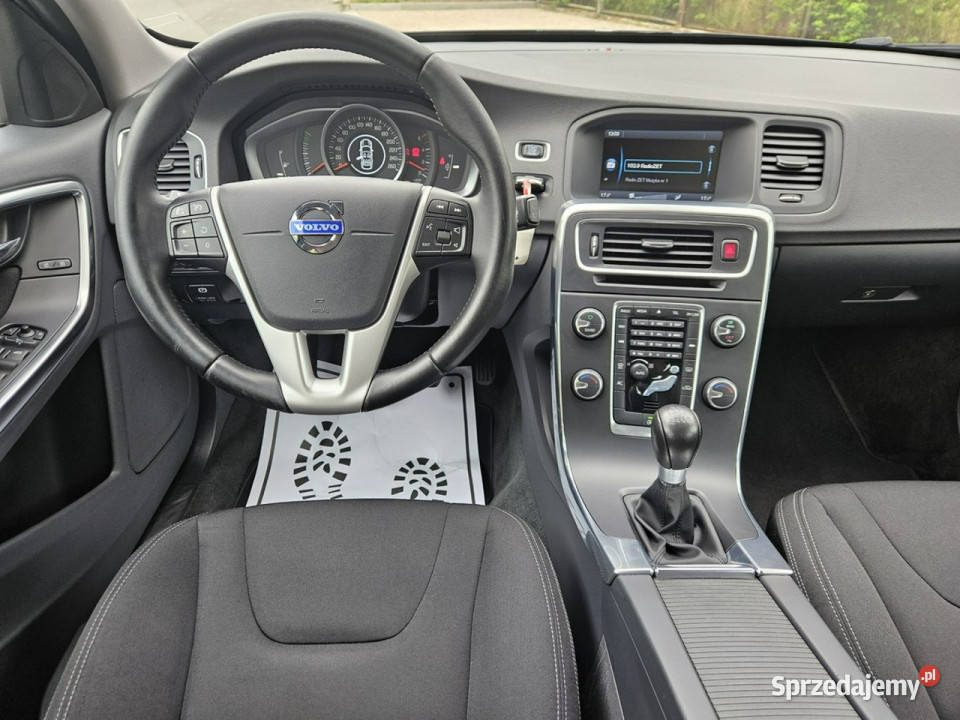 Volvo V60 Pełna Historia Serwisowa Silnik 5 sprzedam