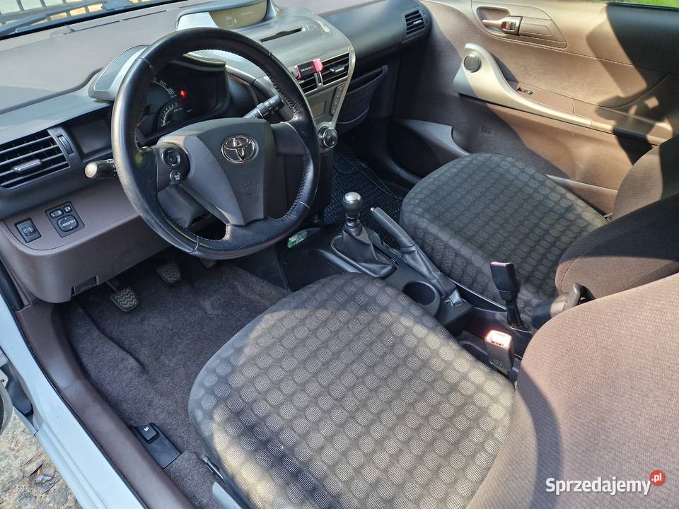 TOYOTA IQ idealna do miasta 74000 Warszawa