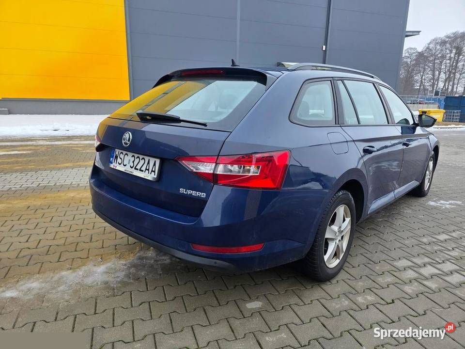 Skoda Superb 16 TDI Ambition 120 215r Salon Karolków Szwarocki