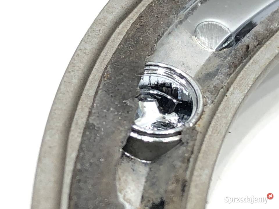 EMBLEMAT TYŁ TOYOTA YARIS III Hatchback ZNACZEK