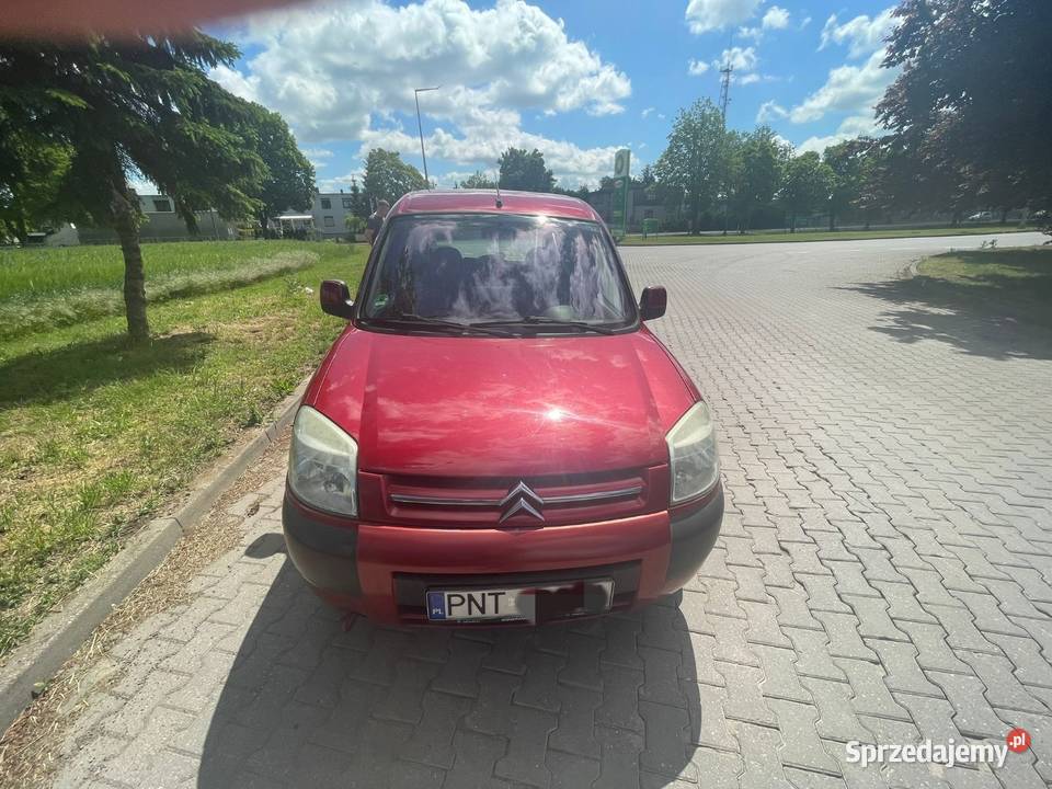 Citroen Berlingo nieuszkodzony