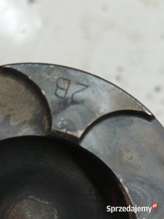 TŁOK KORBOWÓD 73502643 3004U 13 CDTI Opel Combo świętokrzyskie
