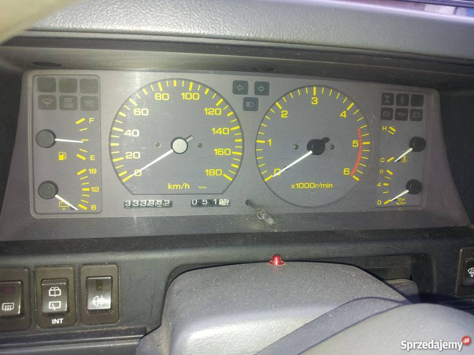 Nissan Patrol GR Y60 LONG 7 osób 2800cm3 Garbów