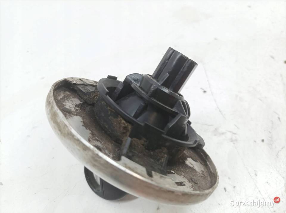 KLAPKA WLEWU PALIWA KOREK KLUCZYK METALOWY sprzedam