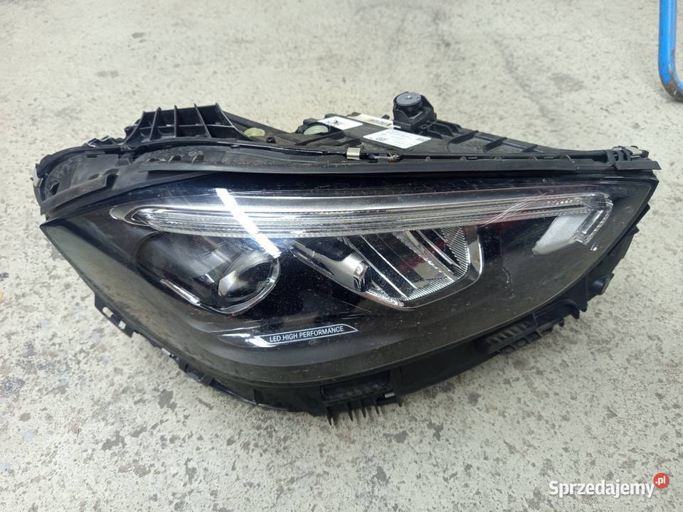 Reflektor prawy Merc c klasa LED 21 roku org Rzeszów sprzedam
