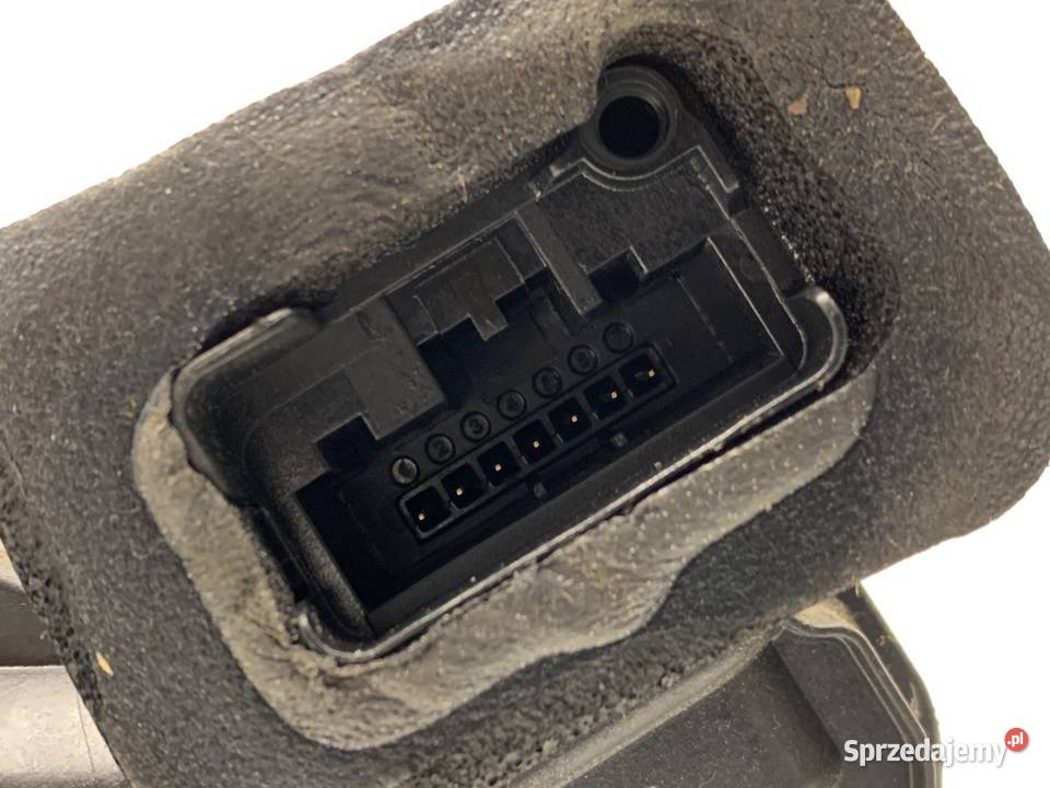 ZAMEK DRZWI PRAWY PRZÓD VW POLO V Hatchback sprzedam