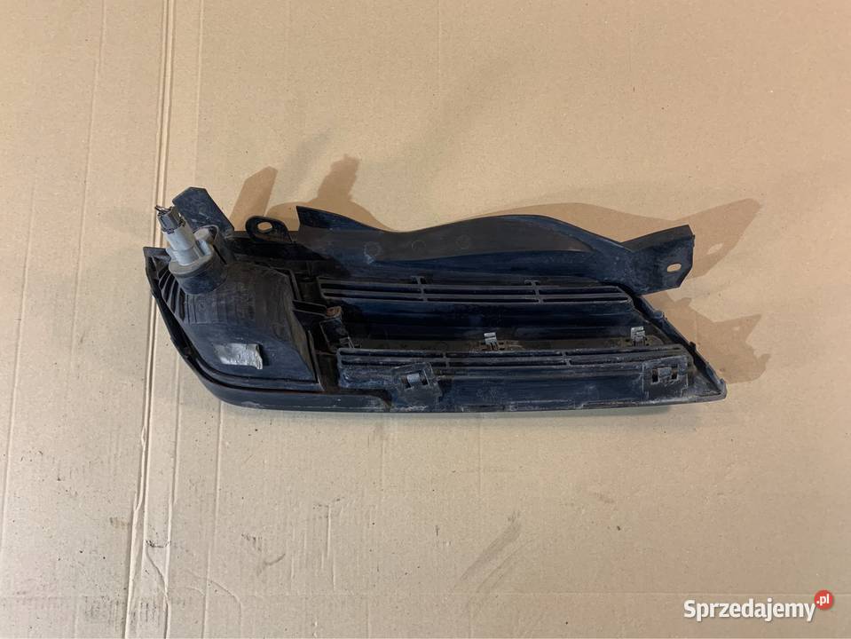 Atrapa Grill chłodnicy lewa Nissan micra k12