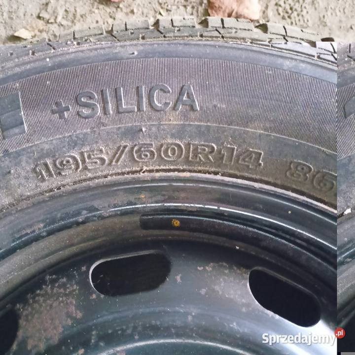 WÓZ KONNY I DO TRAKTORA skrzyniowy klin i 4 koła nieuszkodzony Ropczyce sprzedam