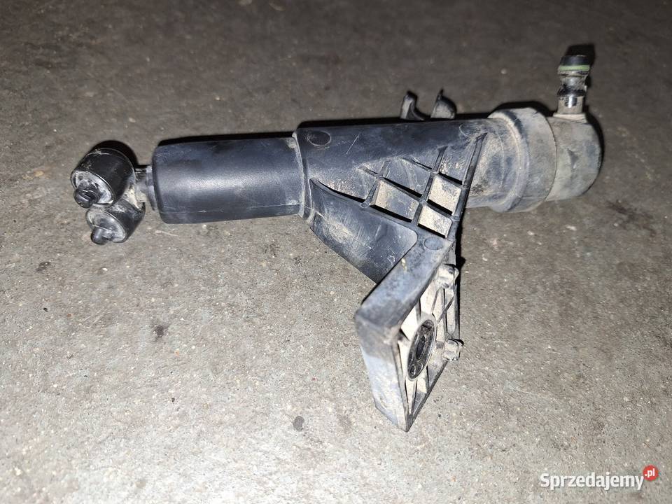 Spryskiwacz lamp lewy Passat B5 Fl xenon Wycieraczki i spryskiwacze Gołdap sprzedam