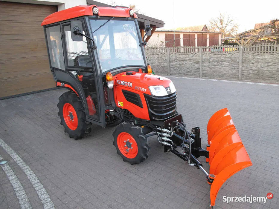 Mini Traktorek B1181 4X4 18 Wspomaganie