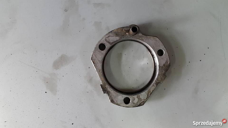 dystans pompy wtryskowej nissan ZD30 30DI