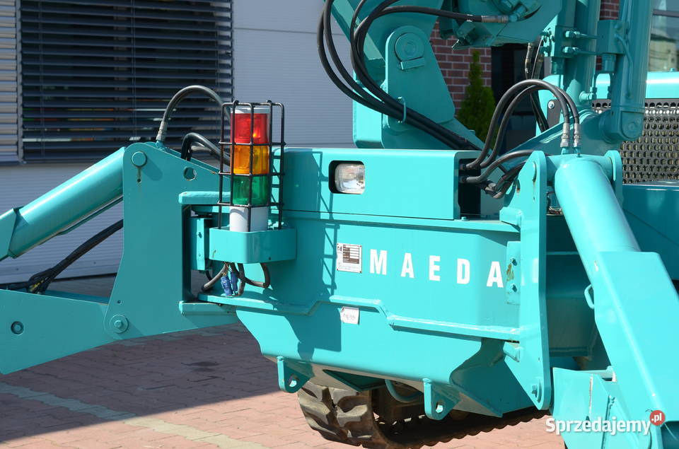 Żuraw przejezdny MAEDA MC305 CMRE2 508 Jasło