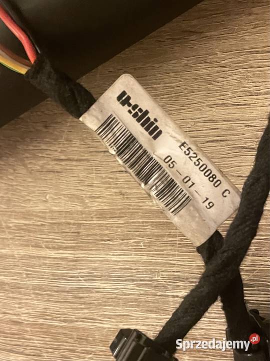 SIŁOWNIK KLAPY BAGAŻNIKA MERC B W247 A2478905600 Katowice sprzedam