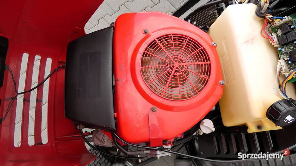 Traktorek kosiarka HONDA 2220 2 Cylindry 1007015 Świnice Warckie sprzedam