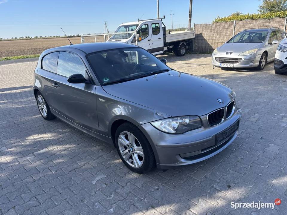 BMW seria1 2009 manualna Sobiesiernie sprzedam