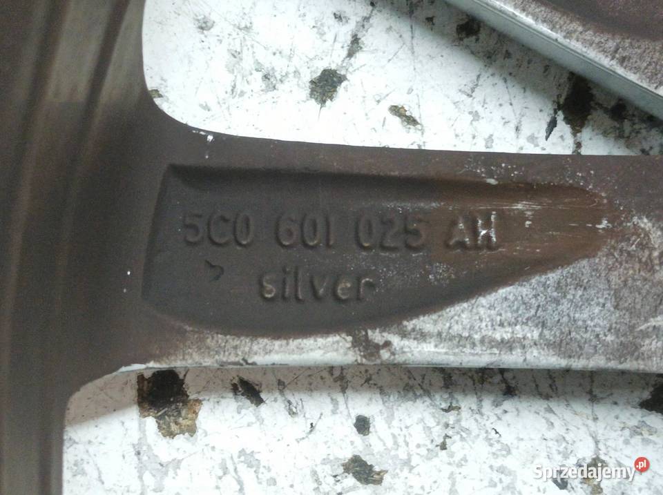 FELGA ALUMINIOWA R17 5X112 ET54 OC57MM 70JX17H2