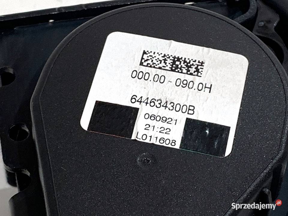 PAS BEZPIECZEŃSTWA TYŁ ŚRODKOWY BMW F44 7488775