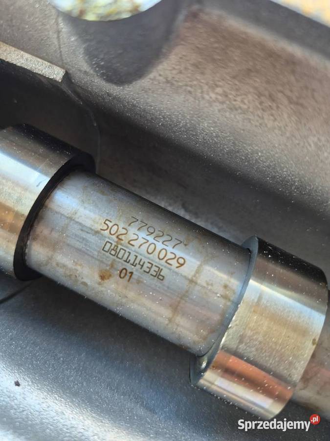 Pokrywa zaworów Iveco Daily 30 CNG dostawcze Obłotne sprzedam