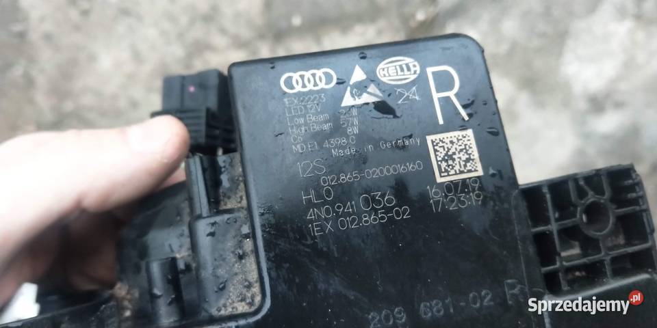 Audi Q8 lampa przód prawy Łódź