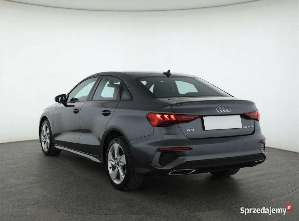 Audi A3 35 TFSI nawigacja
