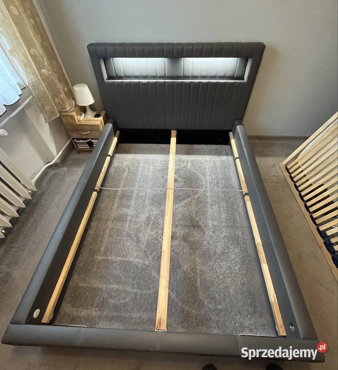 Łóżko MK Foam ze stelażem i materacem Dęblin