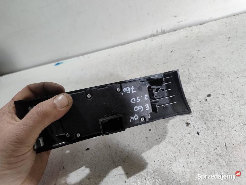 PANEL WŁĄCZNIK ŚWIATEŁ BMW E60 6925251 33280101