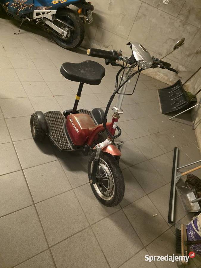 Hulajnoga elektryczna trzykołowa