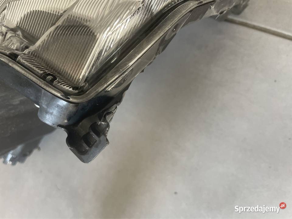 Suzuki Ignis reflektor lewy przód 2017 Kozubszczyzna