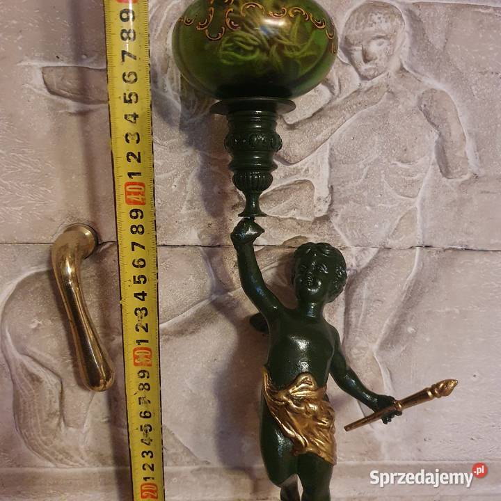 Figuralnasprawna lampa naftowa z brązu