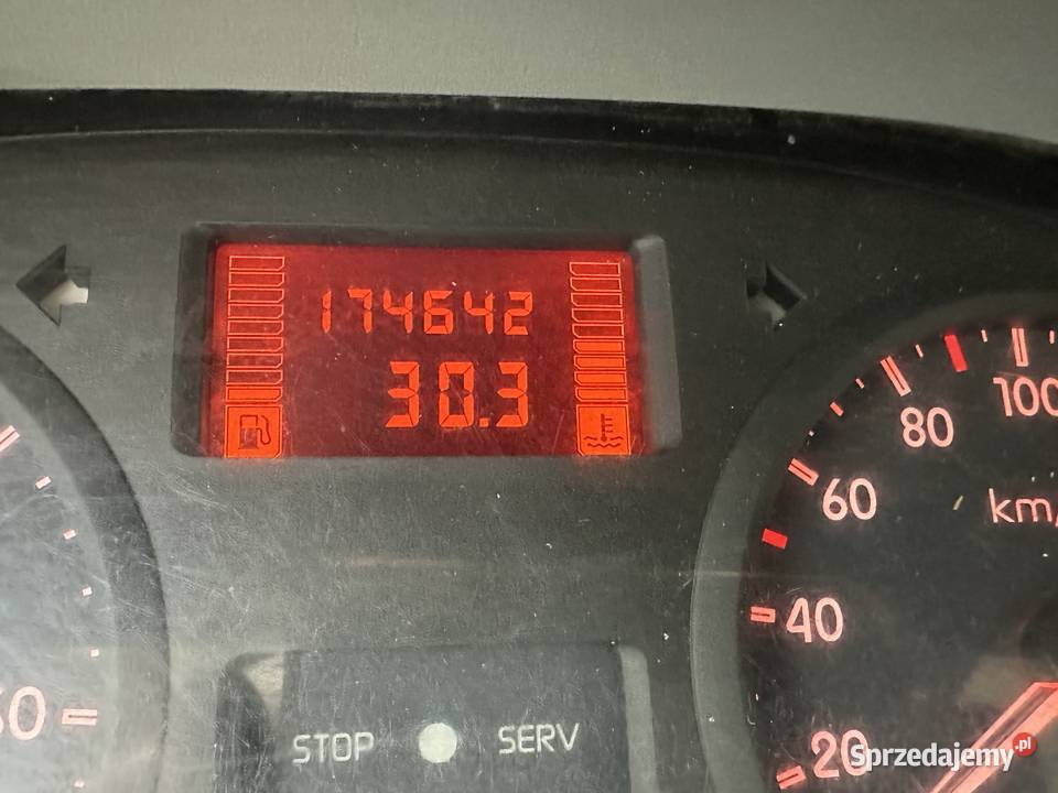 RENAULT MASCOTT 3120 30 DCI BRYGADÓWKA KIPPER sprowadzony Piekarzew