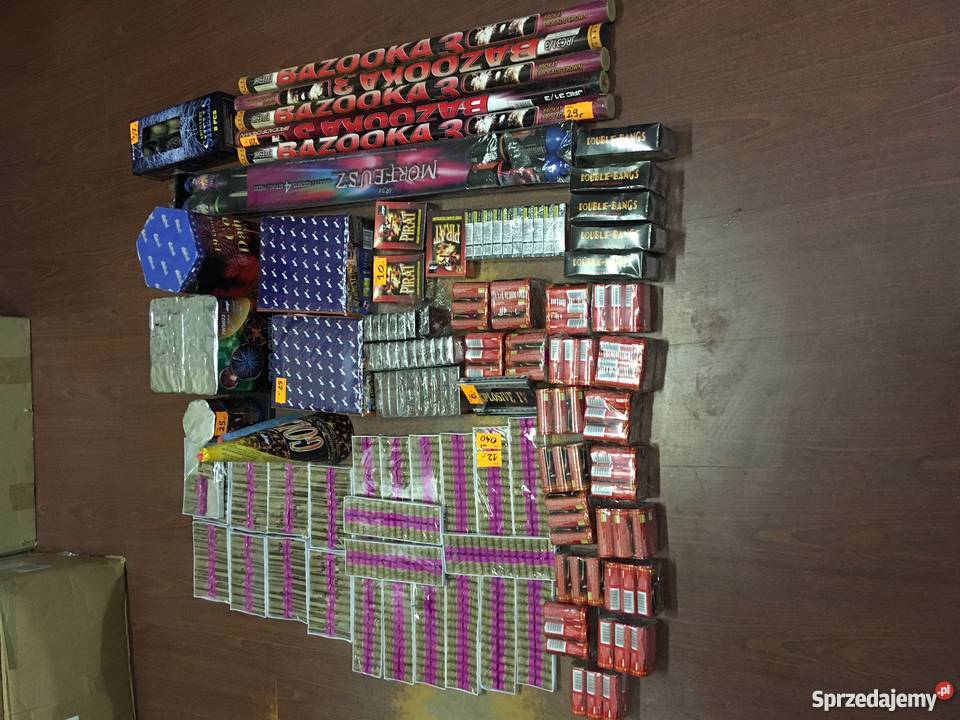 BOGATY ZESTAW FAJERWERKÓW Piła sprzedam