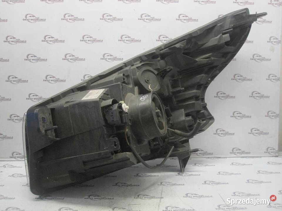OPEL VIVARO B TRAFIC III 15r lampa prawa przód