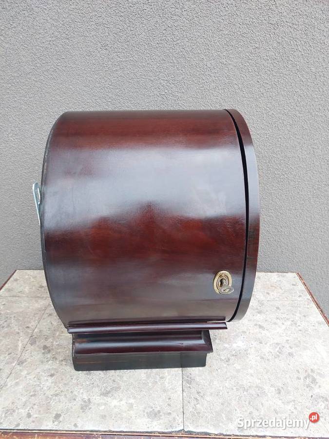 Stara przedwojenna szafka witrynka nietuzinkowa pomorskie Tczew