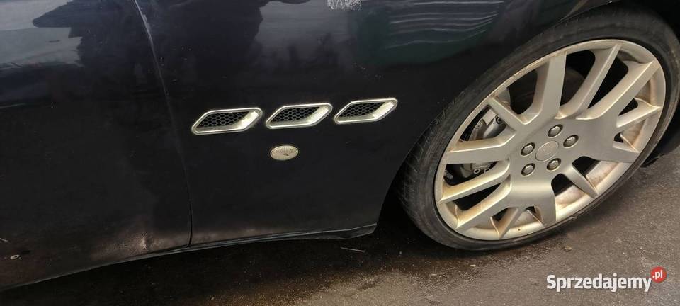 BŁOTNIK PRAWY PRZÓD MASERATI GRANTURISMO S kujawsko-pomorskie