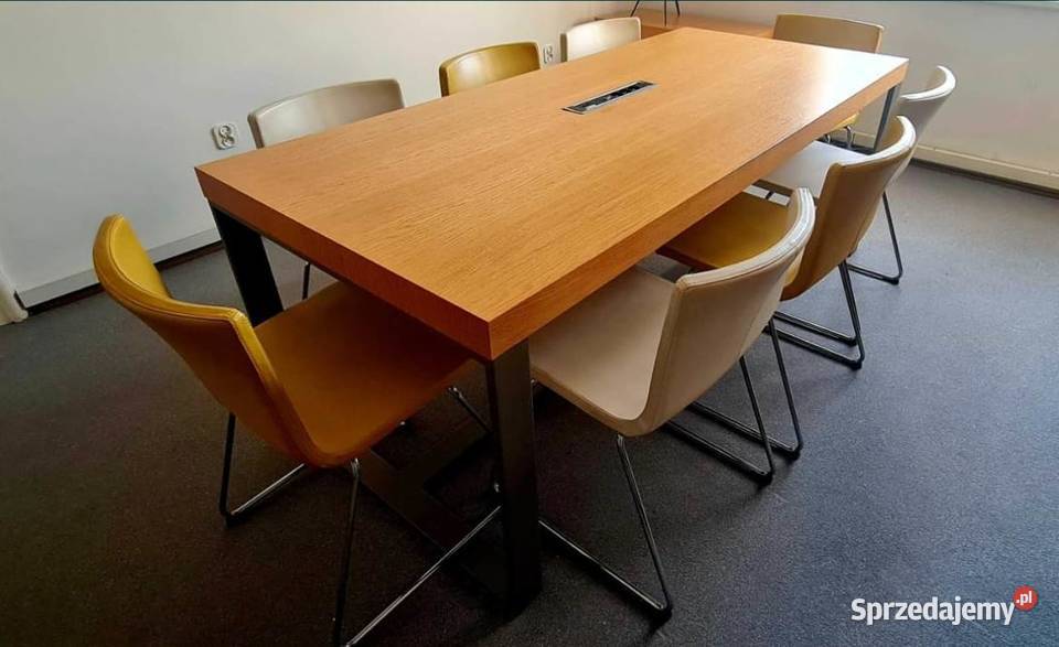 zestaw fornirowanych mebli biurowych dębowe Węgrzce Wielkie
