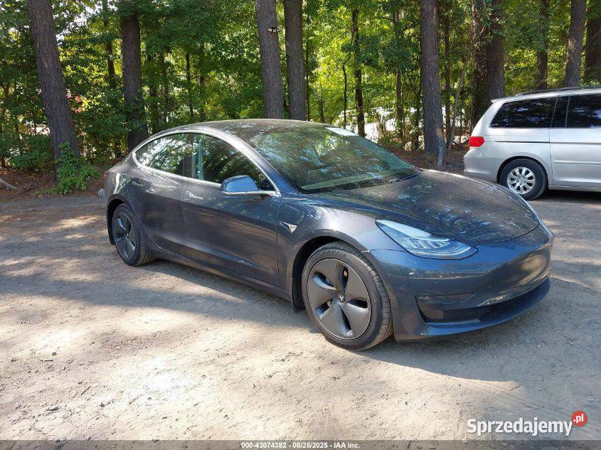2020 TESLA MODEL 3 Model 3 Kobyłka