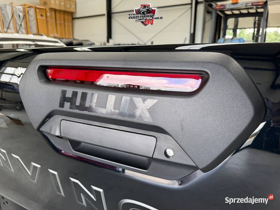 Paka Toyota Hilux 2015 Skrzynia Ładunkowa Pasłęk